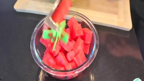 老外自动吃瓜神器,老外如何轻松应对网络热点